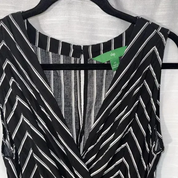 Black and White Striped Sleeveless Dress - Picture 4 of 5